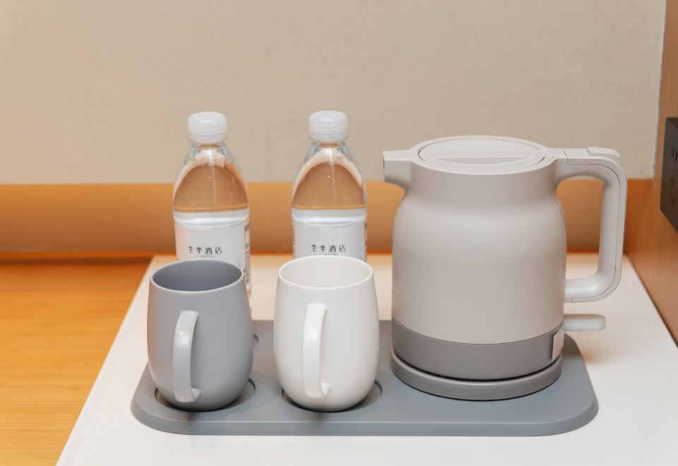 高级双床房【木香茶韵 ·禅意空间 ·零压好眠】