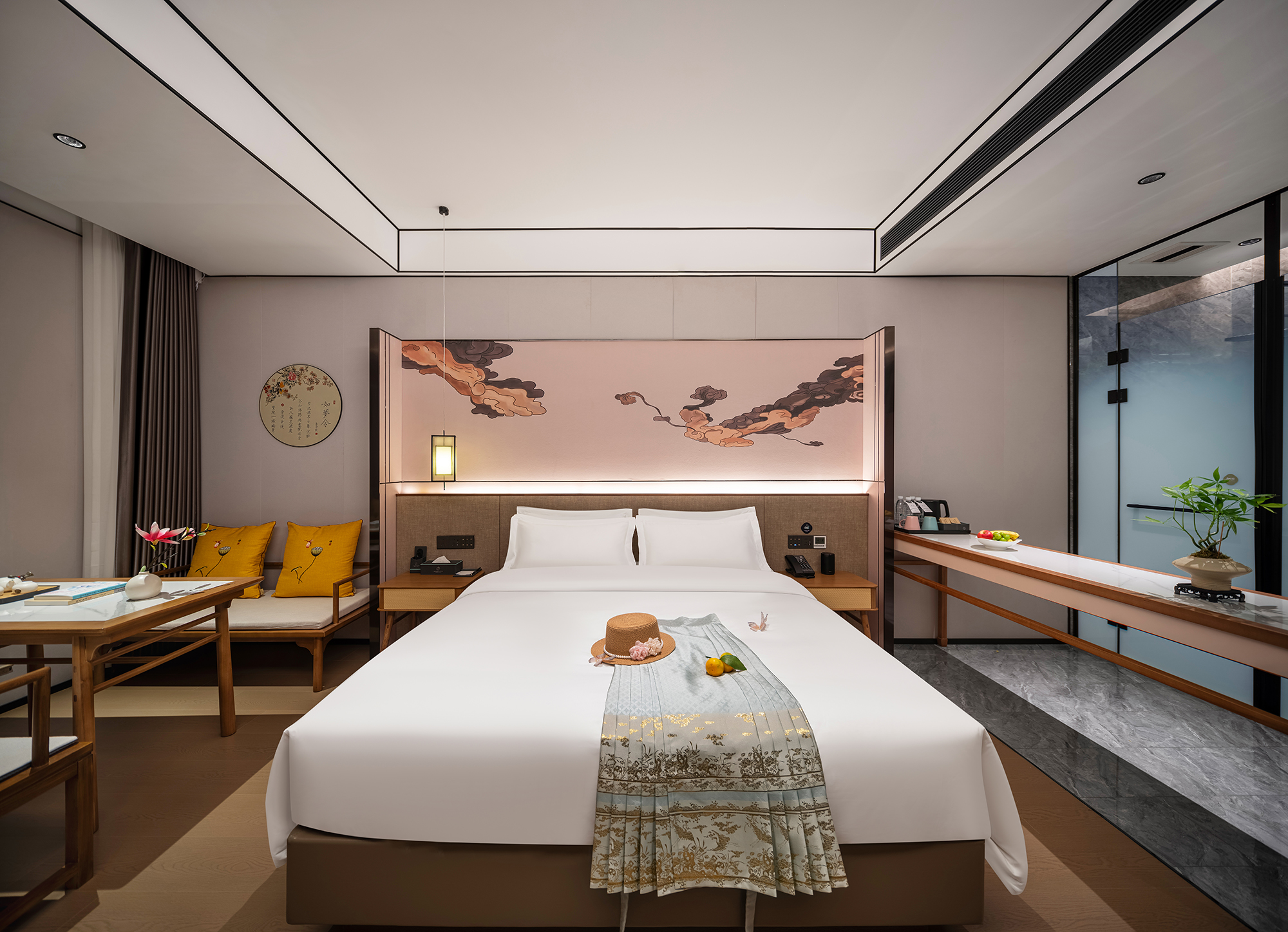 Elegant Smart Room (Double Bed)