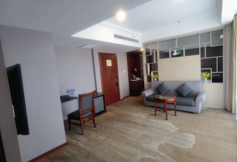 商務套間（加濕器+小冰箱）