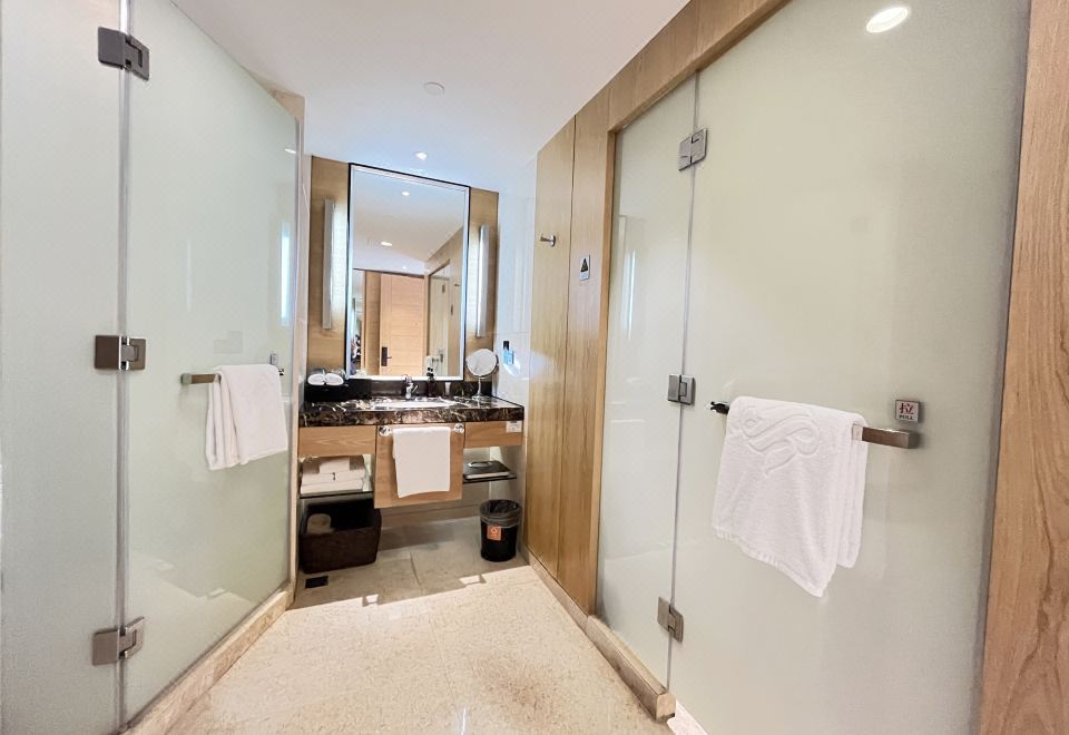 豪华家庭房（子母床+贵妃椅+闽南茶具）