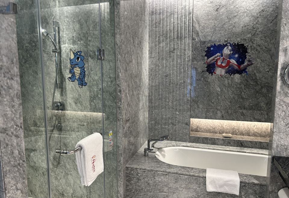 Suning Galaxy International Hotel XuzhouUltraman Family Theme Room