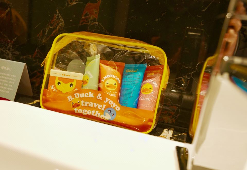 郡雅江景小童大床房