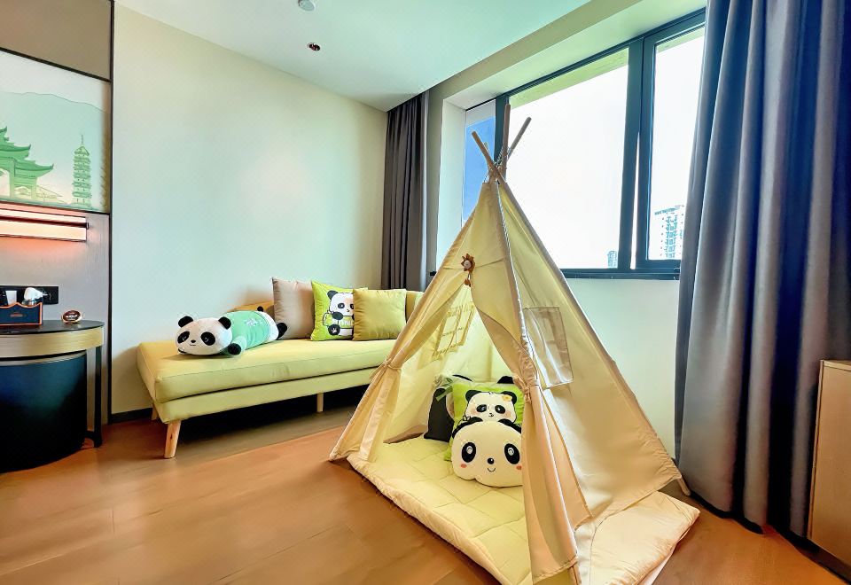 熊貓奶蓋主題親子房（雙床）