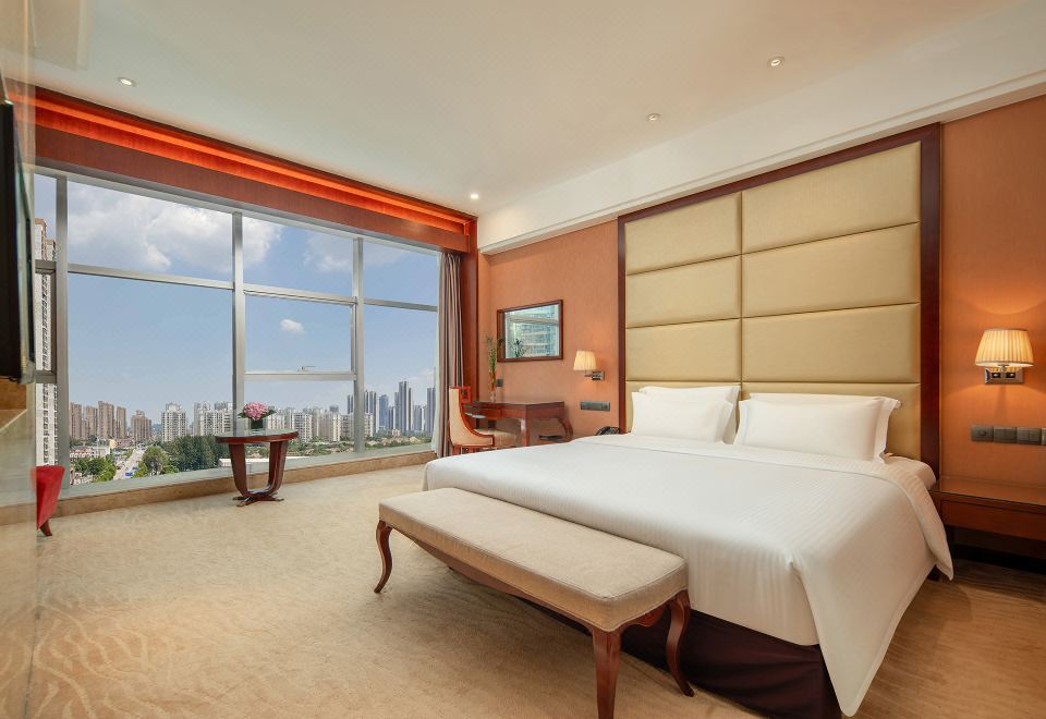 Tianchimel HotelStreet View Executive Suite [Living Room + Study + Floor-to-Ceiling Windows + Walk-in Closet + Negative Ion Oxygen Bar]