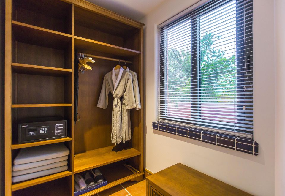 摩洛哥紅房別墅大床套房