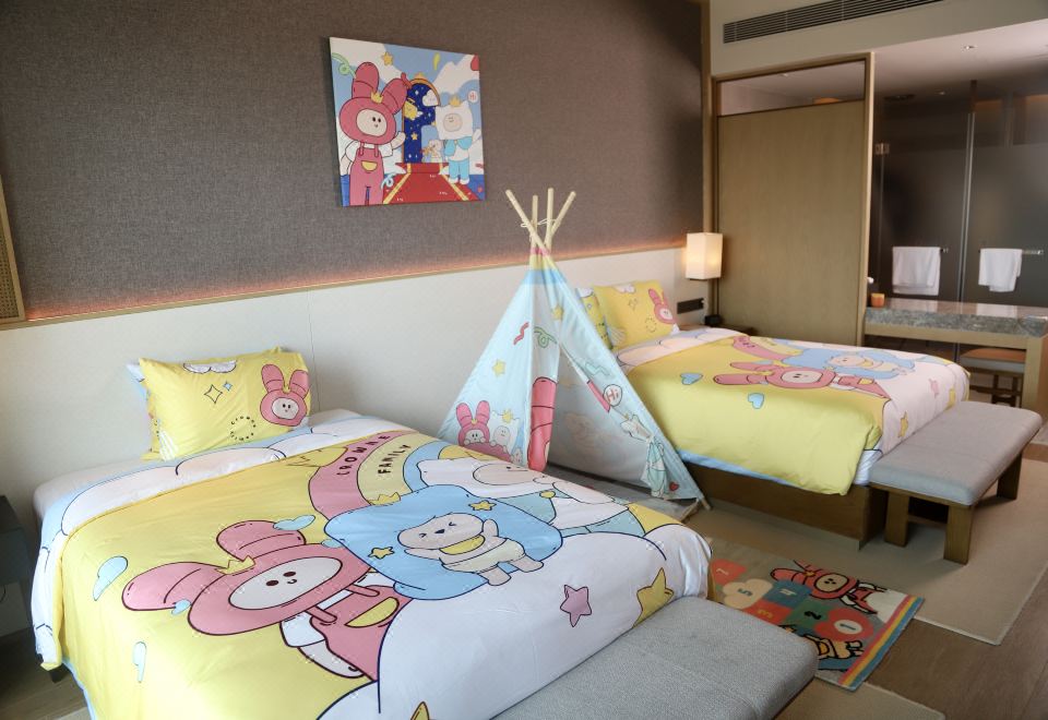 Crowne Plaza Zunhua Hot Spring TownCrown Family Suite