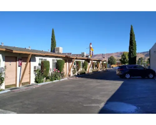Santa Fe Motel Tehachapi by Hotel O Hotele w: Tehachapi