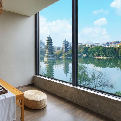 醉美山水畫卷陽台雙床房 | 落日晚霞+湖光山色 灕江泊隱酒店（桂林兩江四湖象山景區店）優惠