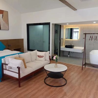 豪華雪山觀景中央空調大床房 曼悅名宿觀景客棧（麗江古城大水車店）優惠