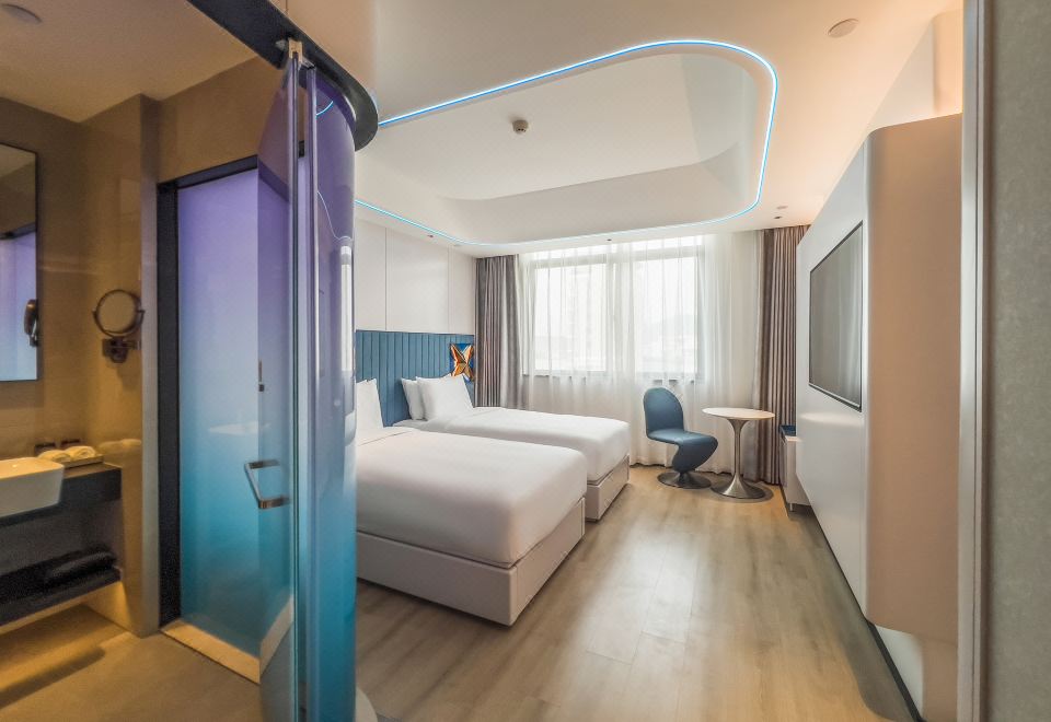 荷里活靈動雙拼雙床房