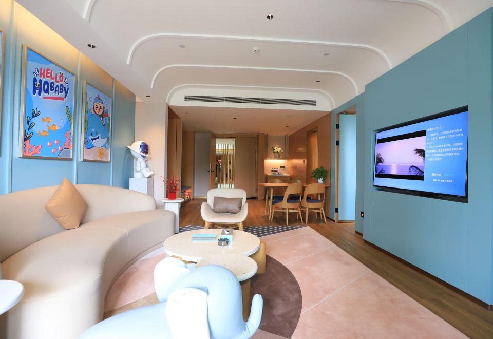 The pata hotel ZhuhaiOcean Baby Theme Family Suite (Smart Control + Mini Bar + Natural Latex Pillow)