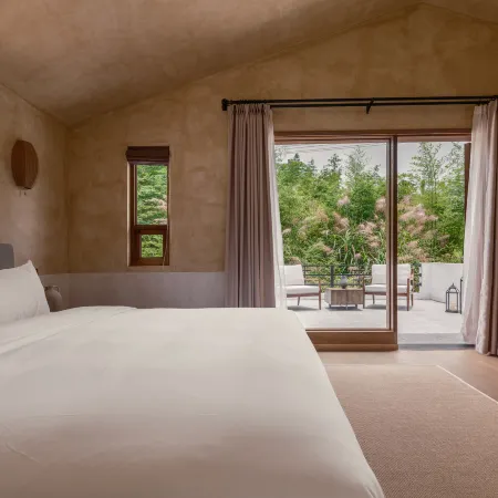 VOLVER RESORT