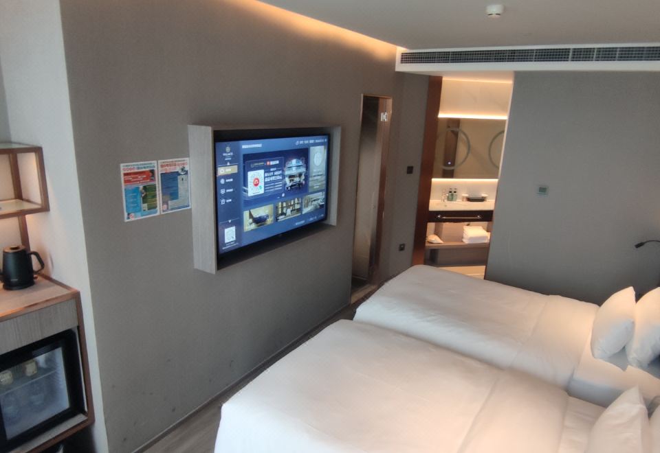 雅致双床房（加热毛巾杆+小冰箱+智能镜）