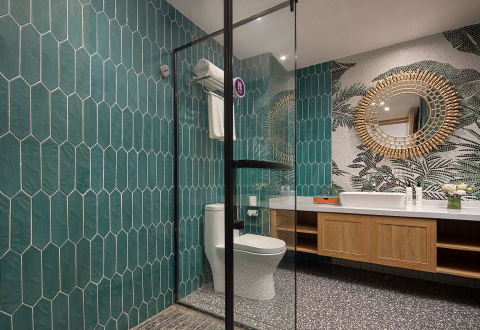 海底小纵队亲子复式套房+小童专属洗漱用品+小童桌椅