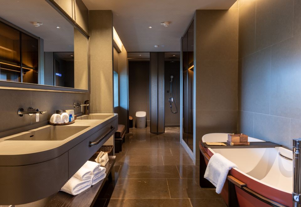 Selected Queen Room