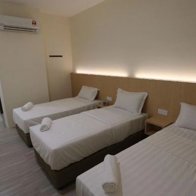 Bilik Deluxe Bertiga Kupon Place2stay Campus Hub
