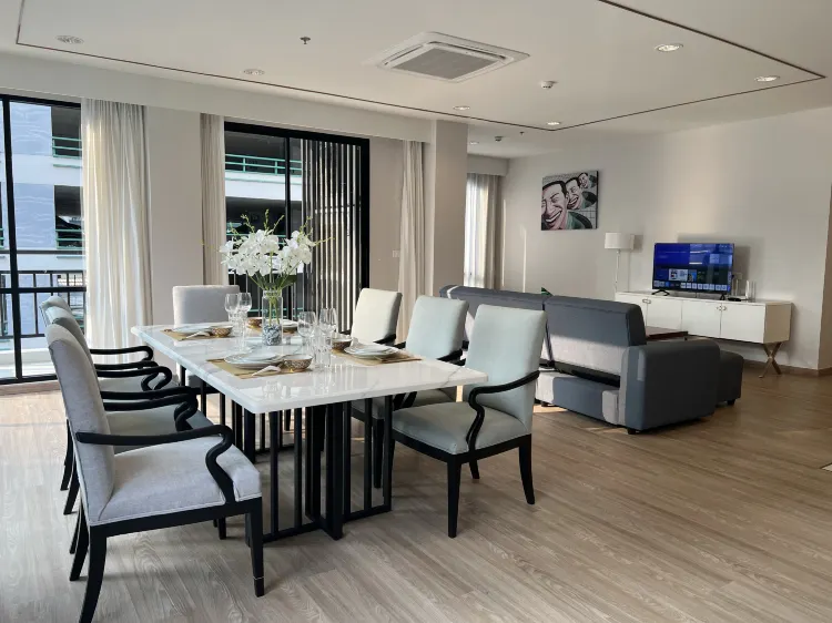 4 Bedrooms Exclusive Apartment (Unit 402)