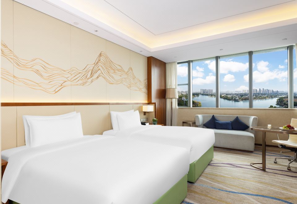 豪華湖景雙床房