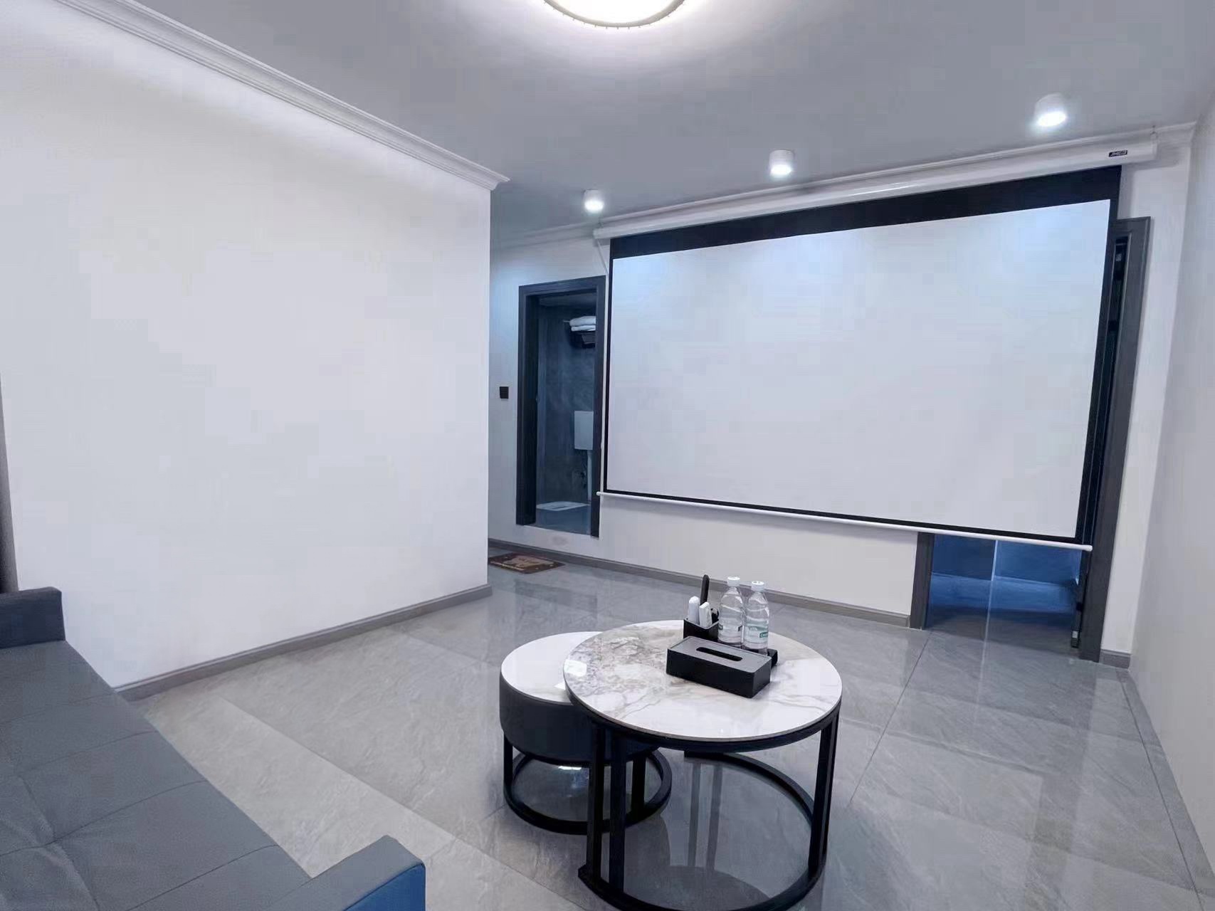 LOFT三室套房∣麻将∣投影∣两衞∣客厅∣非遗表演观景房