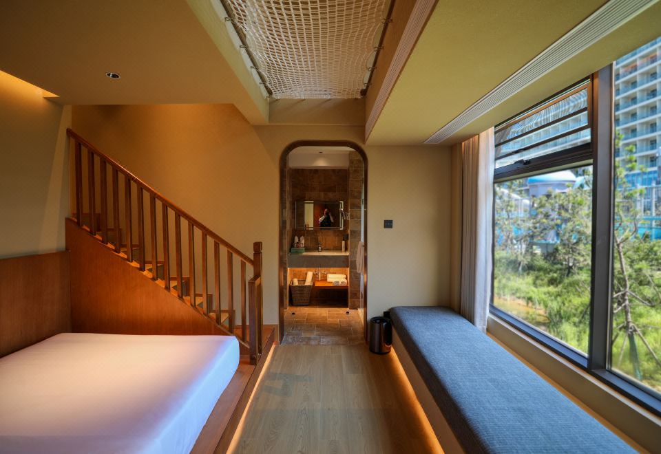 Wuhan Chengjian Senbo Nature Park & Resort HotelExcutive 2-bedroom Nonsmoking Villa With Starview&Gardenview