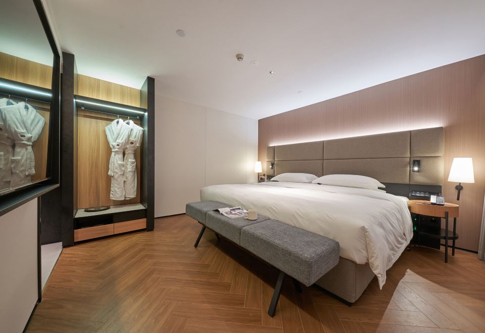 【府邸】大床套房|全屋智能+Bathe洗護+65寸投屏電視