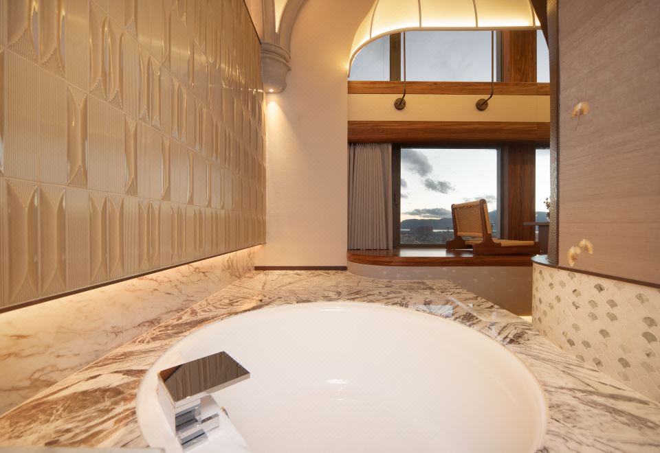 GRAND METROPARK KunmingWest Hill Sleeping Beauty View King Room