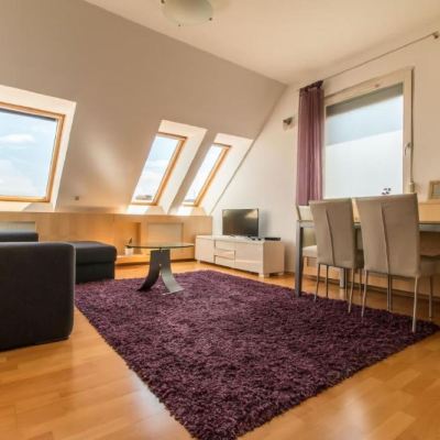 Deluxe Apartment 1 King Apartments Promo Code