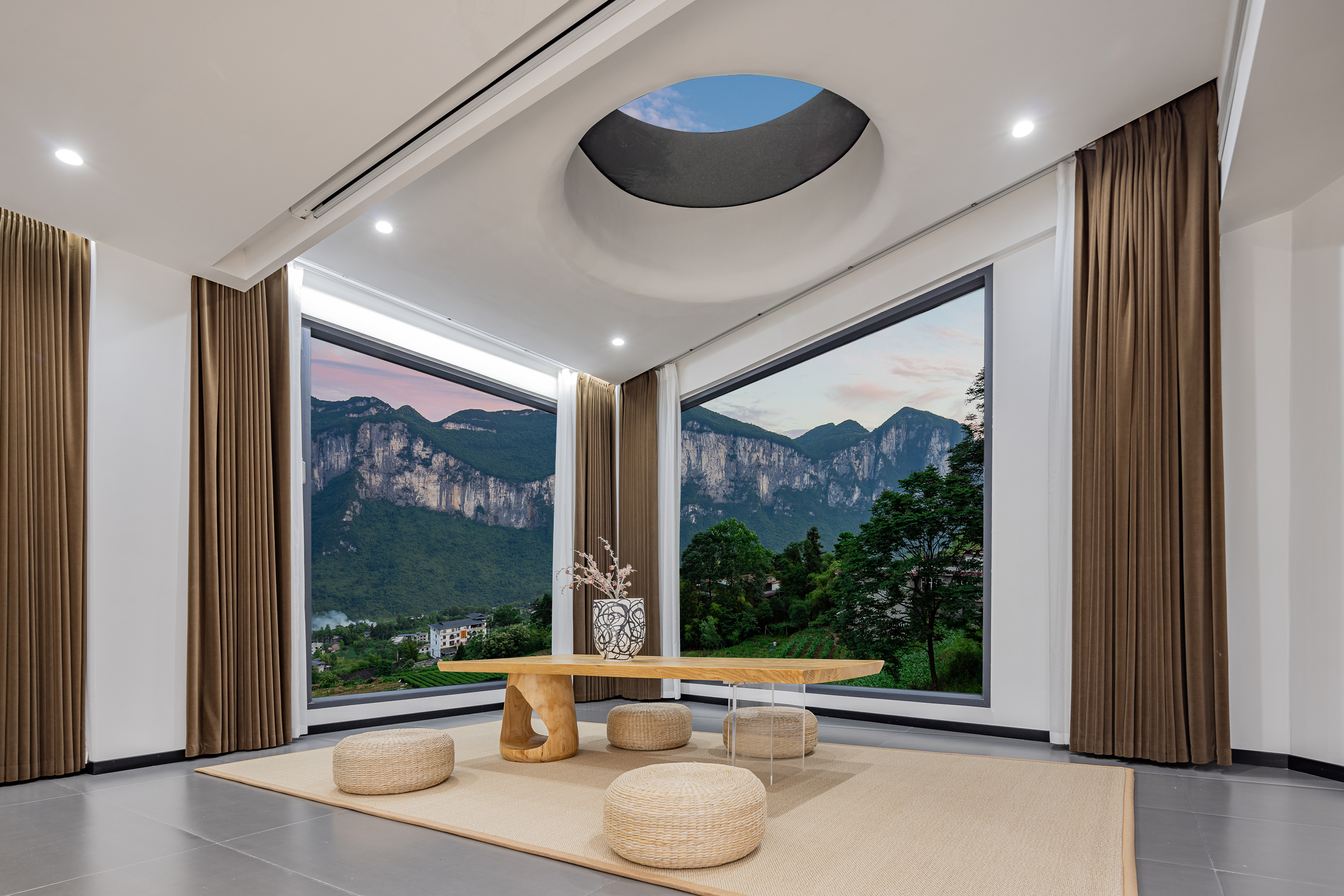 見山.270°星空山景大床房【智能客控+HCK小冰箱+智能投影+手機投屏+慕思乳膠床墊】