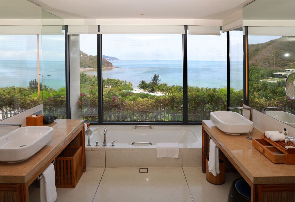 豪華大床房 （海景）