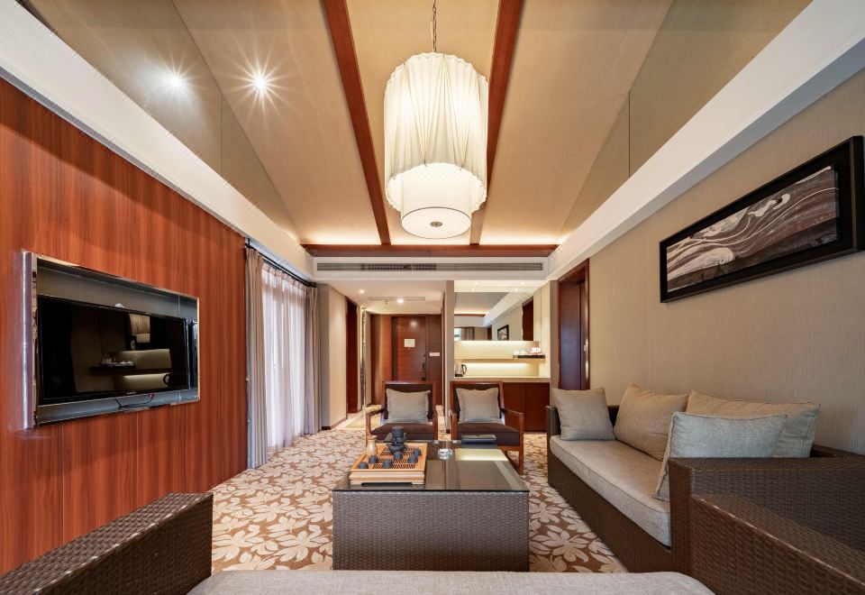 山景浴缸大床套房