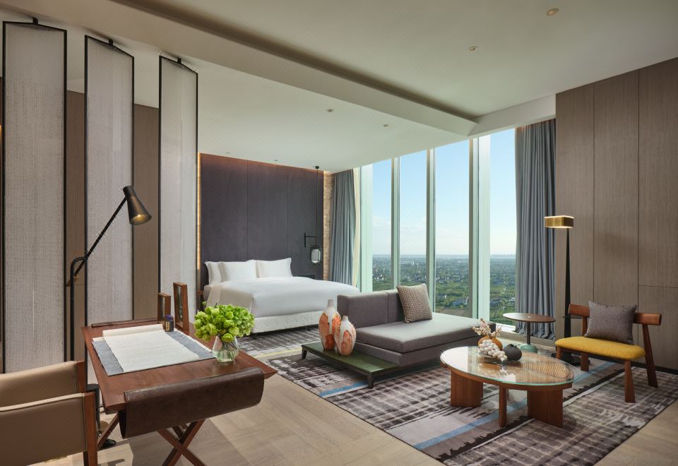 Crowne Plaza QidongPresidential Suite