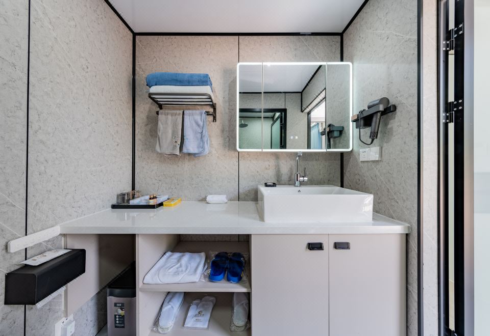 豪華太空艙大床房-豪享270度園林美景