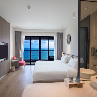 豪華海景大床房（180°海景） 惠東雙月灣華美達酒店優惠