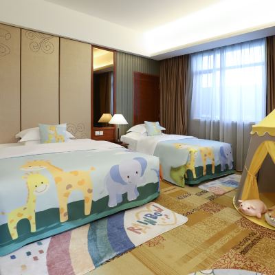 親子特色陽光花園三卧家庭套房 佛山皇冠假日酒店優惠