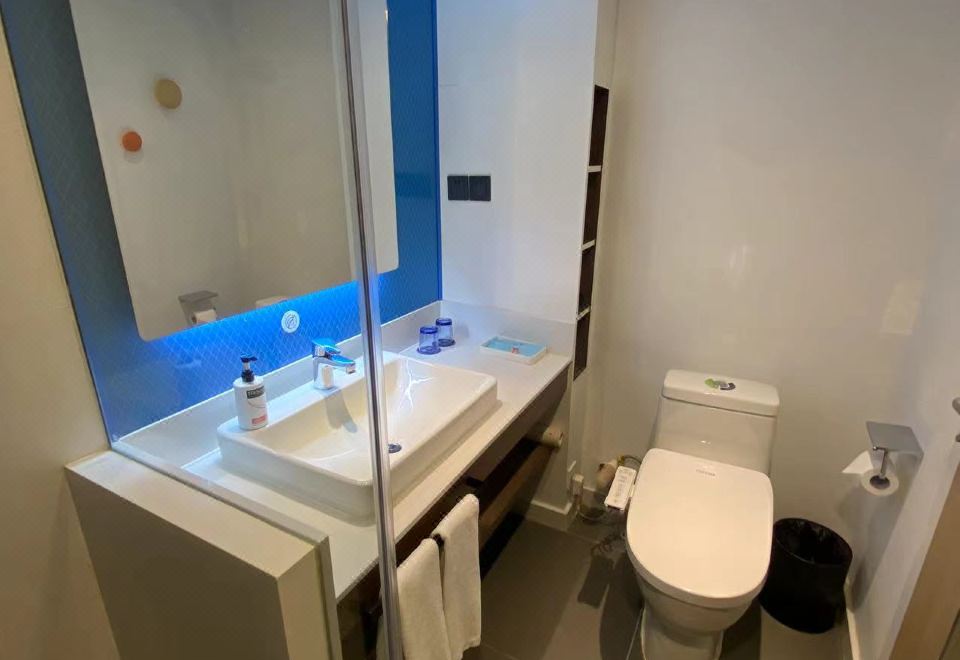 Holiday Inn Express Hangzhou West Lake EastSuperior Suite