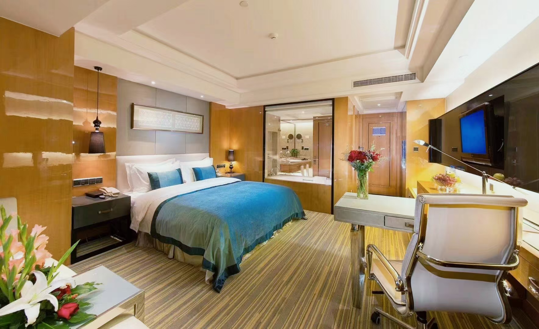 精選大床房A（舒適浴缸+小冰箱）