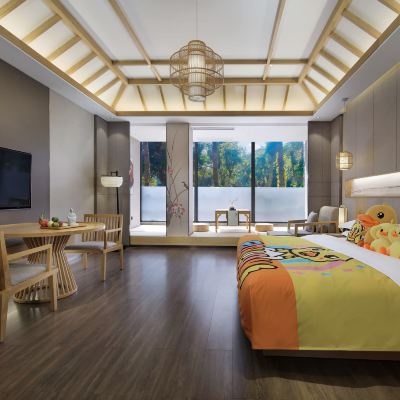 鴨鴨湖畔美居親子房 | 超大榻榻米+超大童趣空間 灕江泊隱酒店（桂林兩江四湖象山景區店）優惠