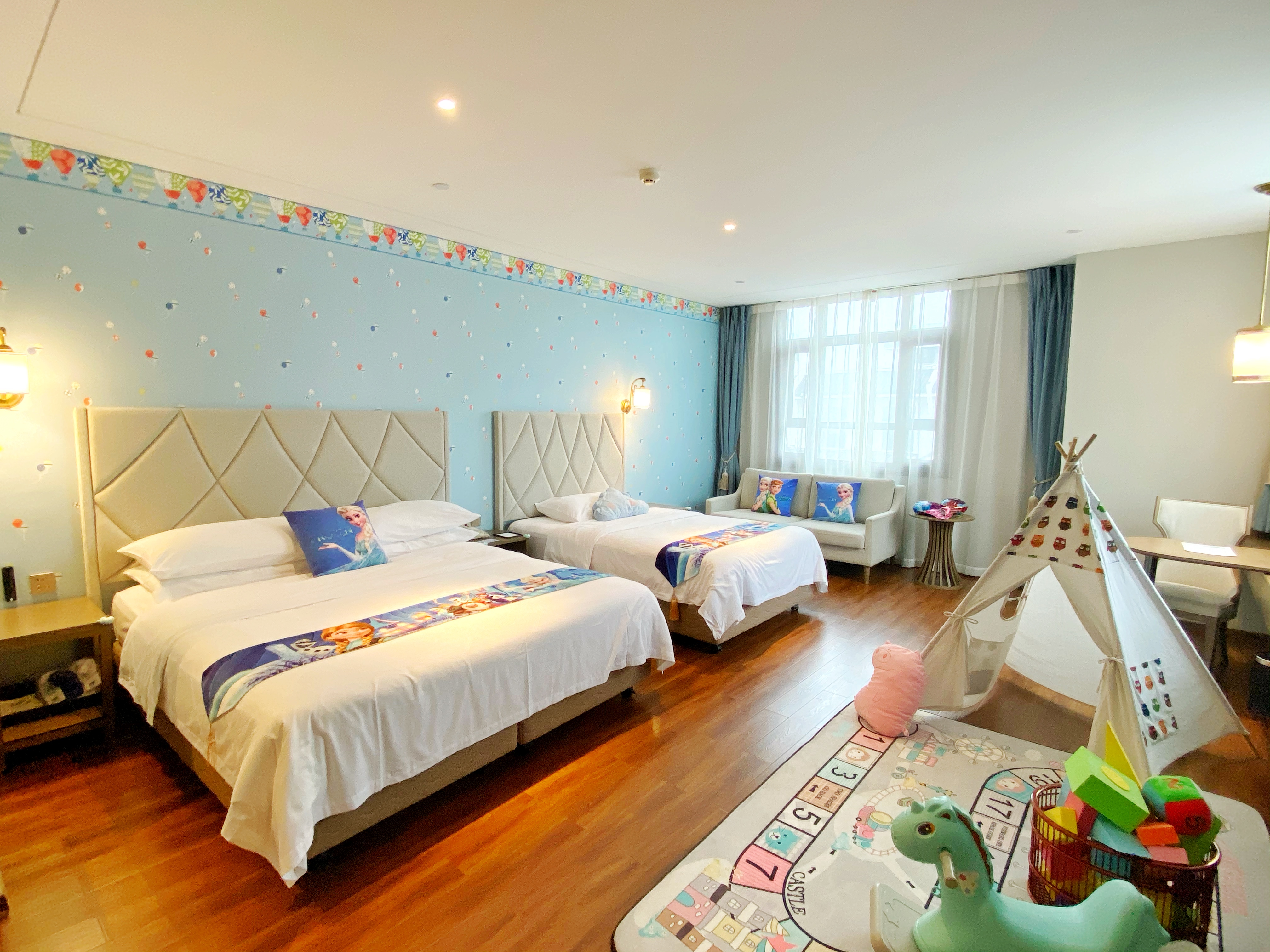 Arula·童趣亲子房（可投屏液晶电视）