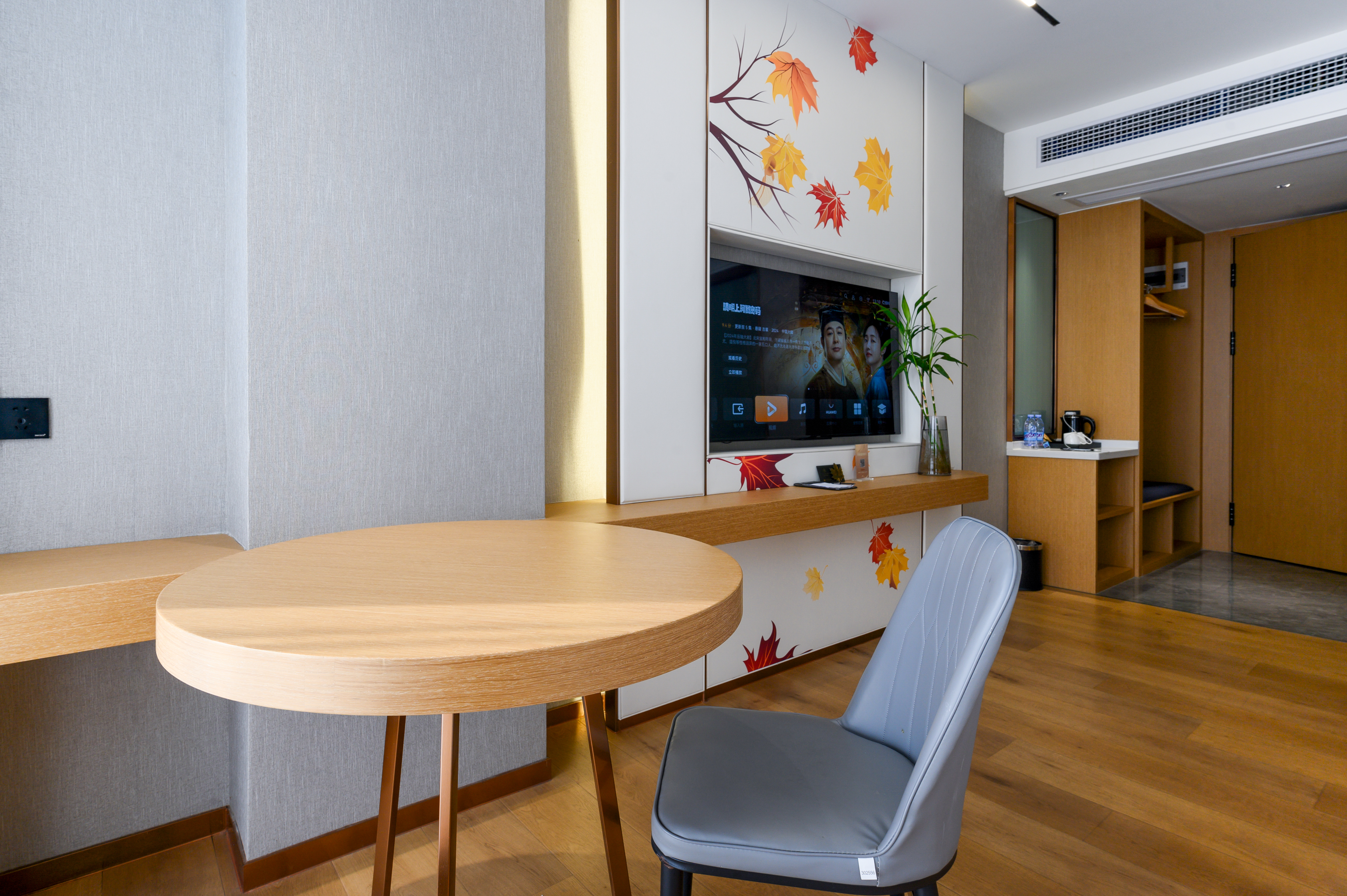 行政宽敞双床房「落地窗.双人沙发.深睡零压床垫」