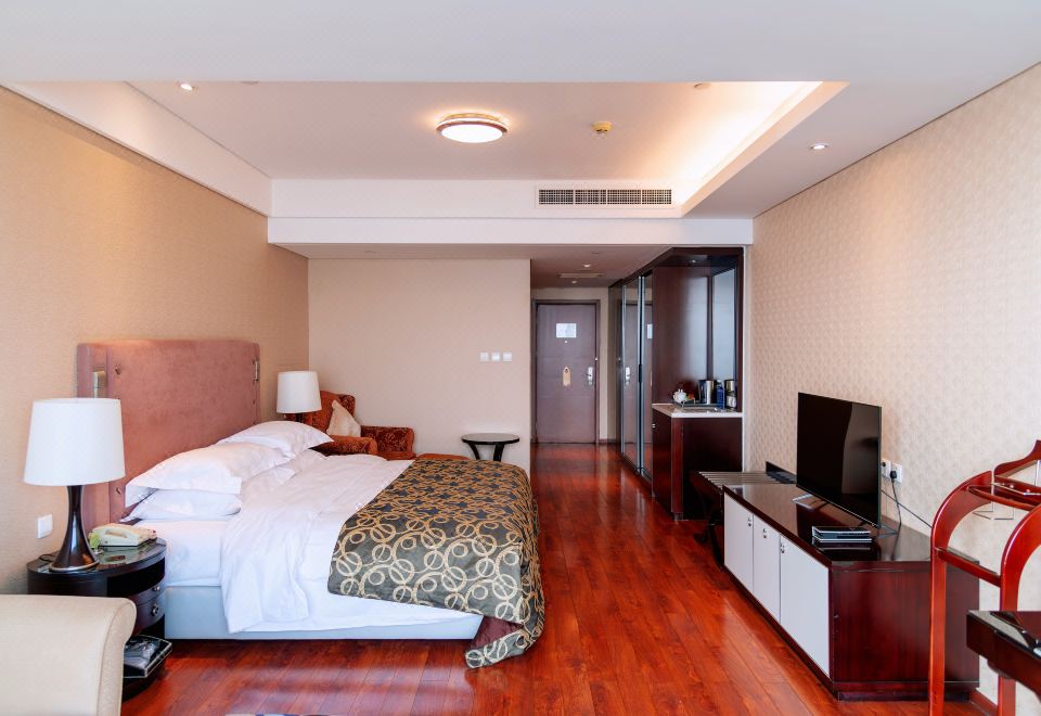 Hua Bin International HotelMisty Double Bed Room (Closed Window)