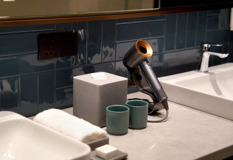 行政套房联通房（一家童乐+私享戴森吹风机+Coffee机）