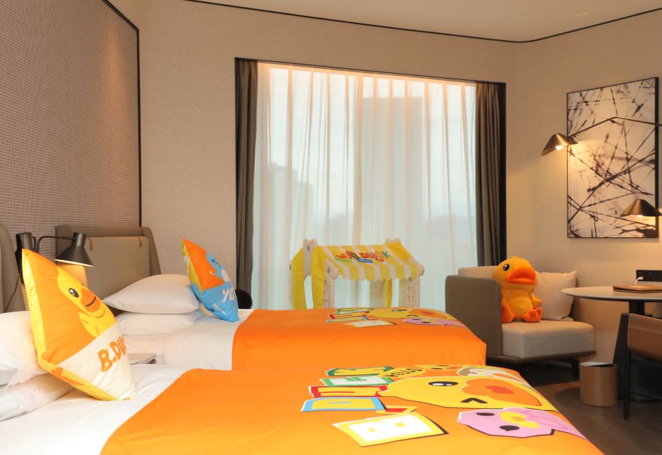 Sheraton Taizhou HotelB.Duck Family Twin Room