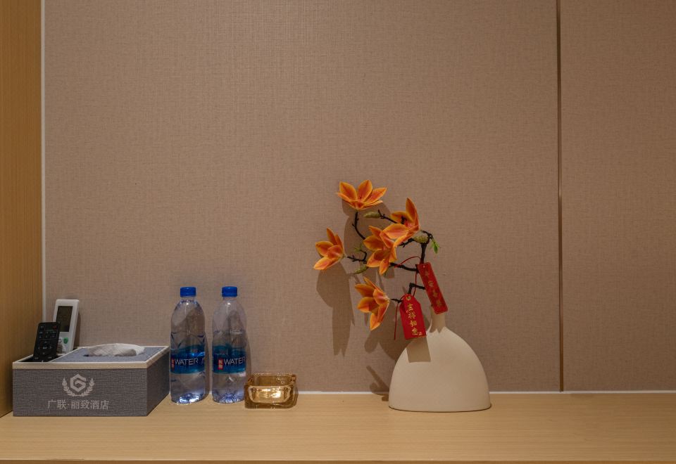 优雅舒适大床房