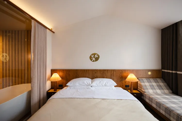 ดีลักซ์บัลโคนี่