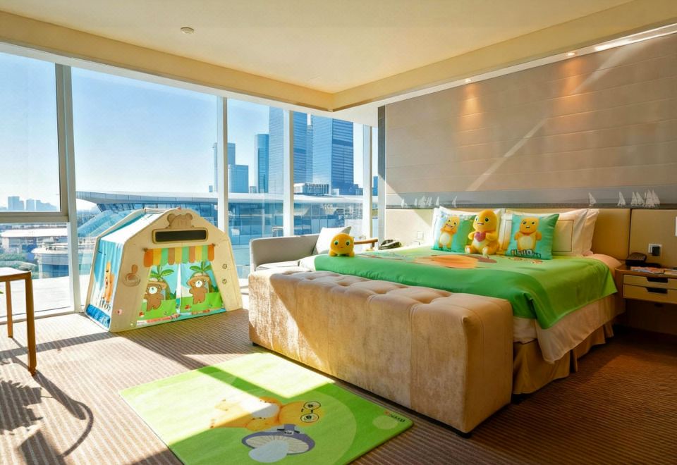 奶龍湖景親子房