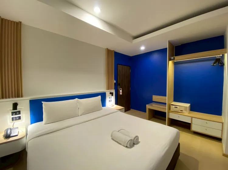 ห้องซูพีเรียร์ เตียงใหญ่ 1 เตียง