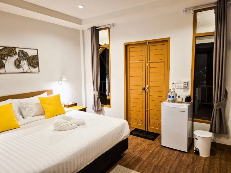 ห้องดีลักซ์มีวิวสวนหย่อม