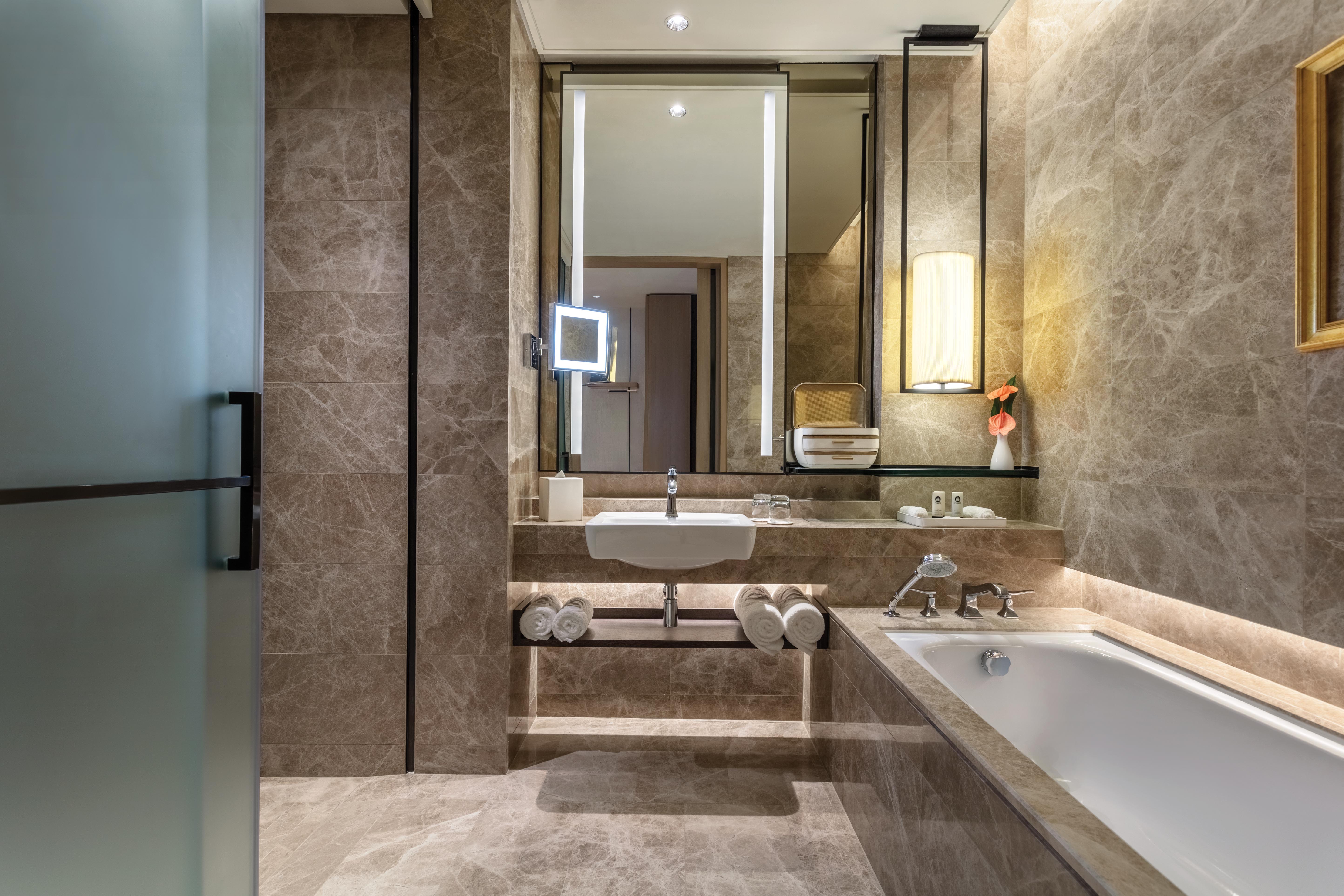 豪华房，配备 1 张特大床