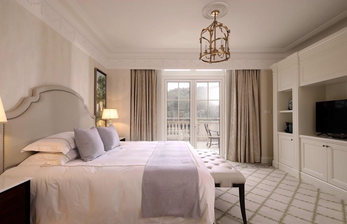 野奢主题房露营大床房