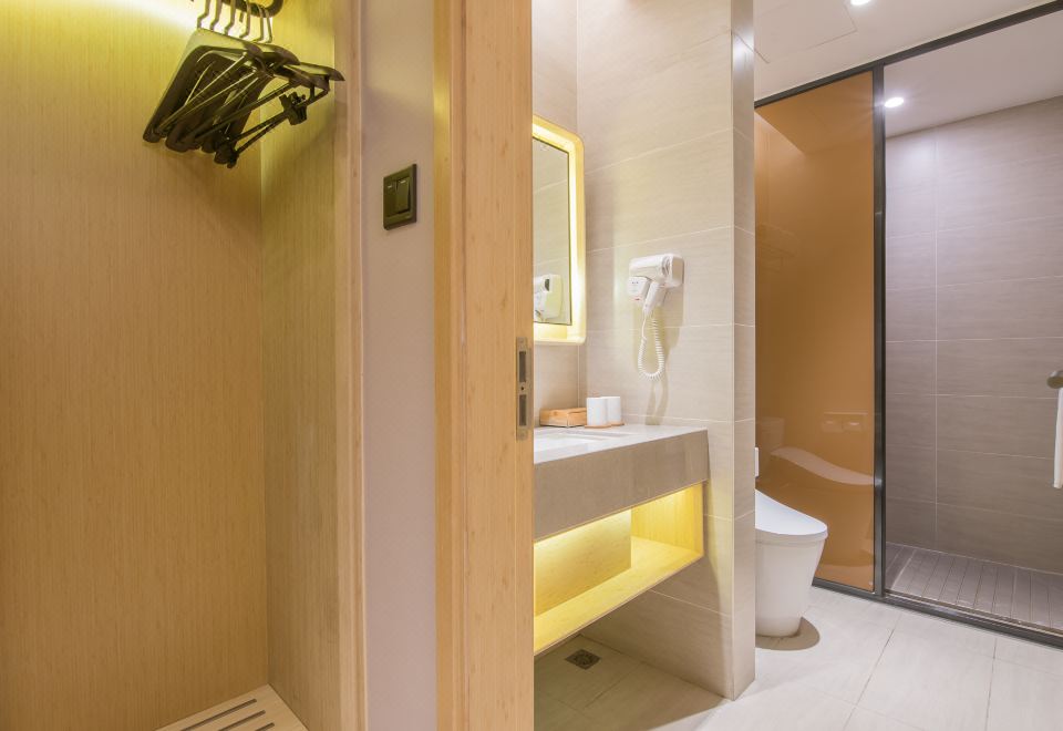 高級大床房（金可兒床墊+采光好）